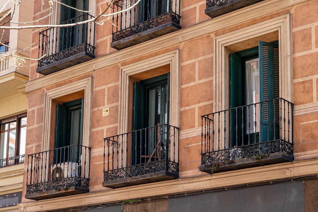 Centrico Plaza Espana - Gran Via Madrid Exterior foto